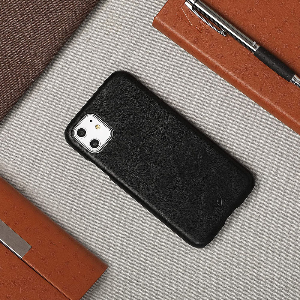 Vintage Leather Case: iPhone 11 Series